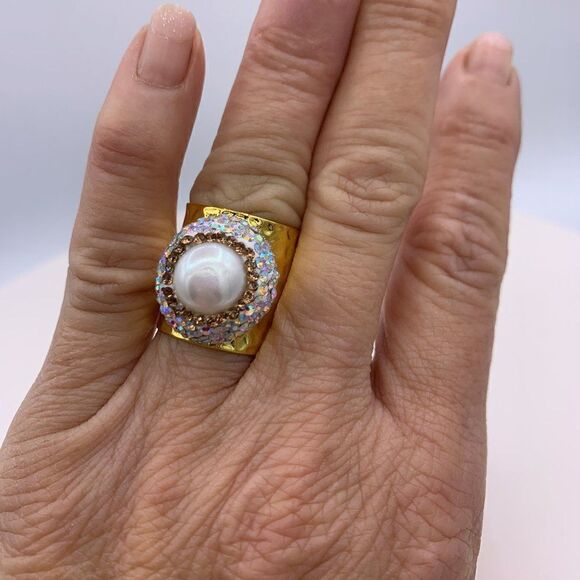 Ring, NWOT, real pearl, gold, crystals, adjustable size, statement, - Picture 1 of 14